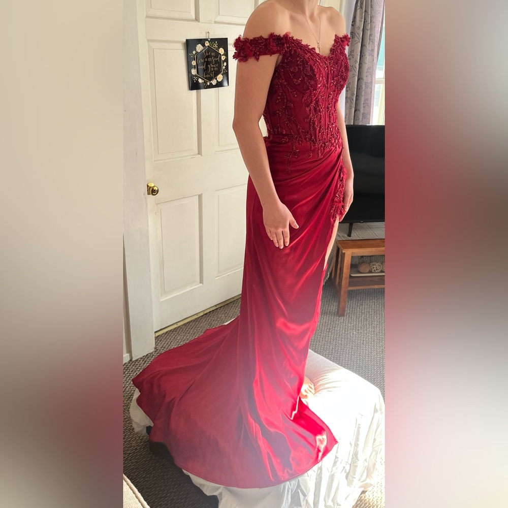 Elegant Red Off-Shoulder Evening Gown